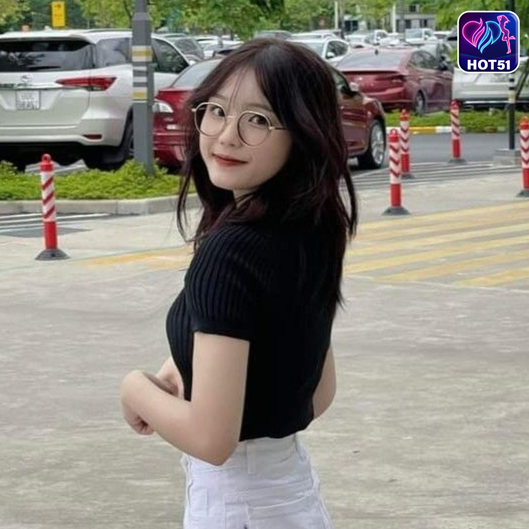 Read more about the article Hot51 Aplikasi Live: Fitur & Komunitas Indonesia