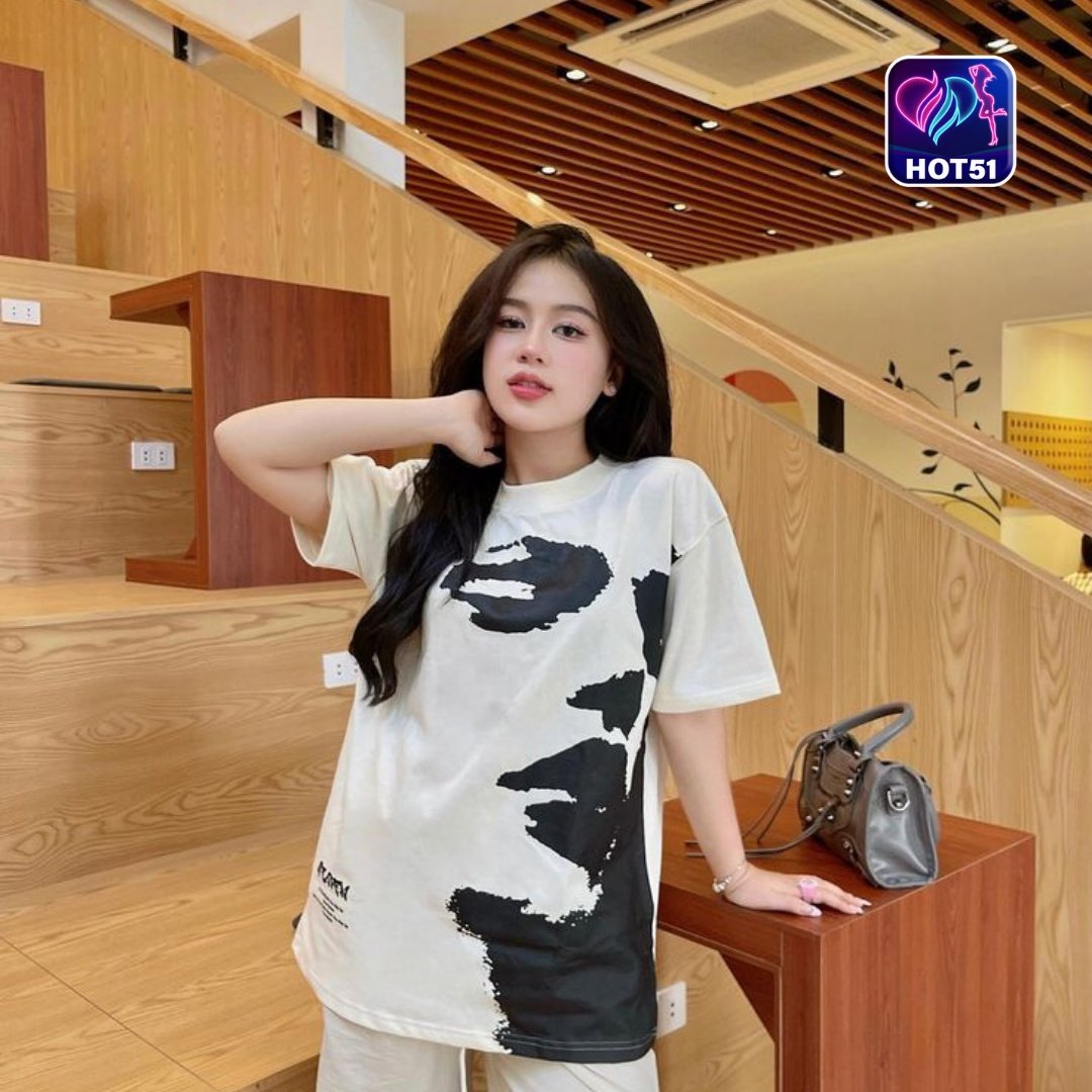 You are currently viewing Hot51 vs Nonolive | Mana yang Terbaik untuk Live Streaming?