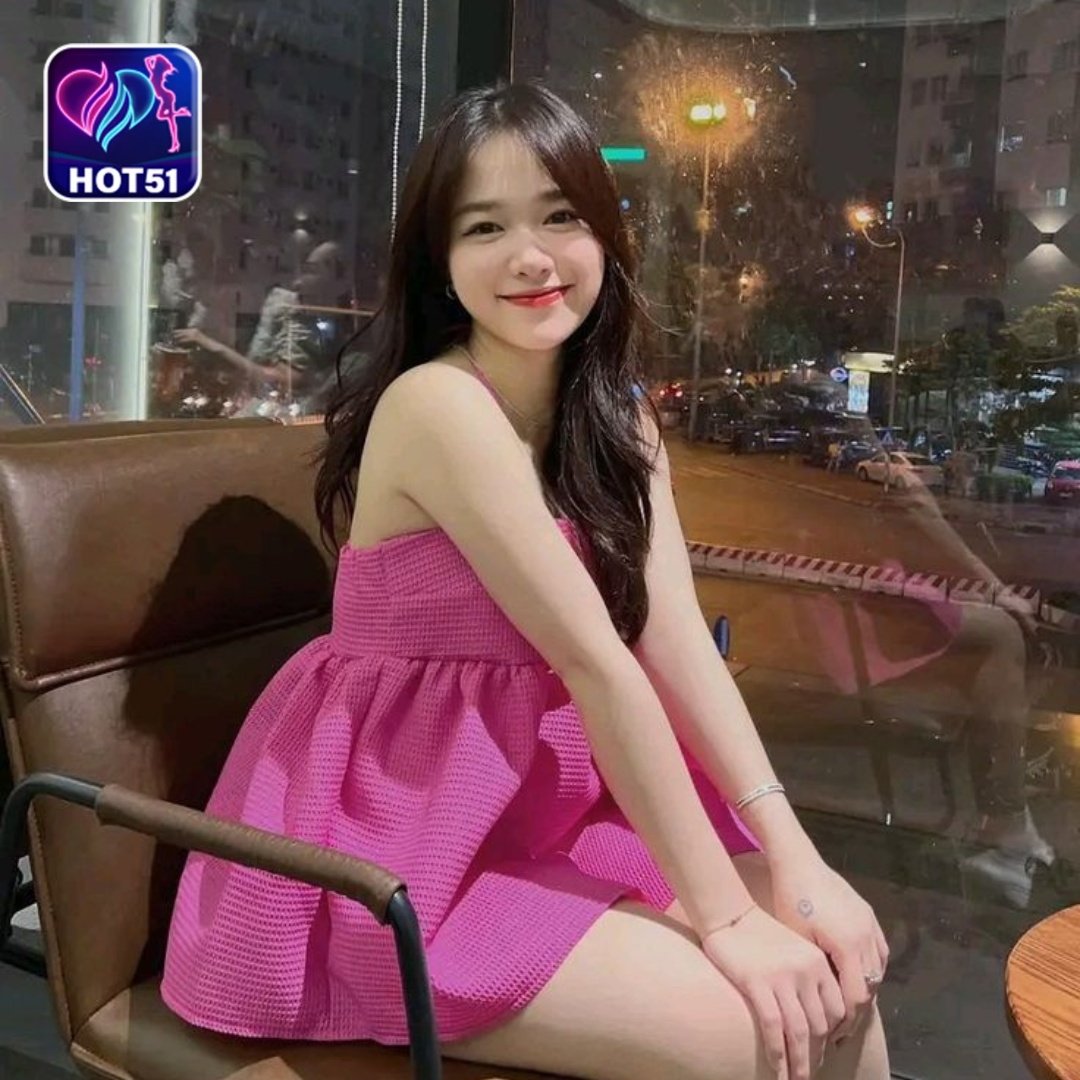 Read more about the article Hot51 vs Mango Live: Perbandingan Aplikasi Live Streaming