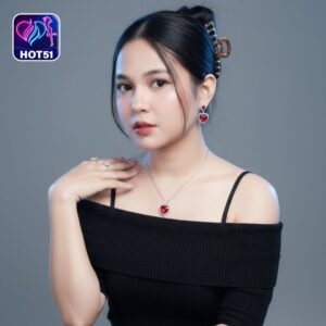 Read more about the article Hot51 vs Mlive: Mana yang Lebih Baik