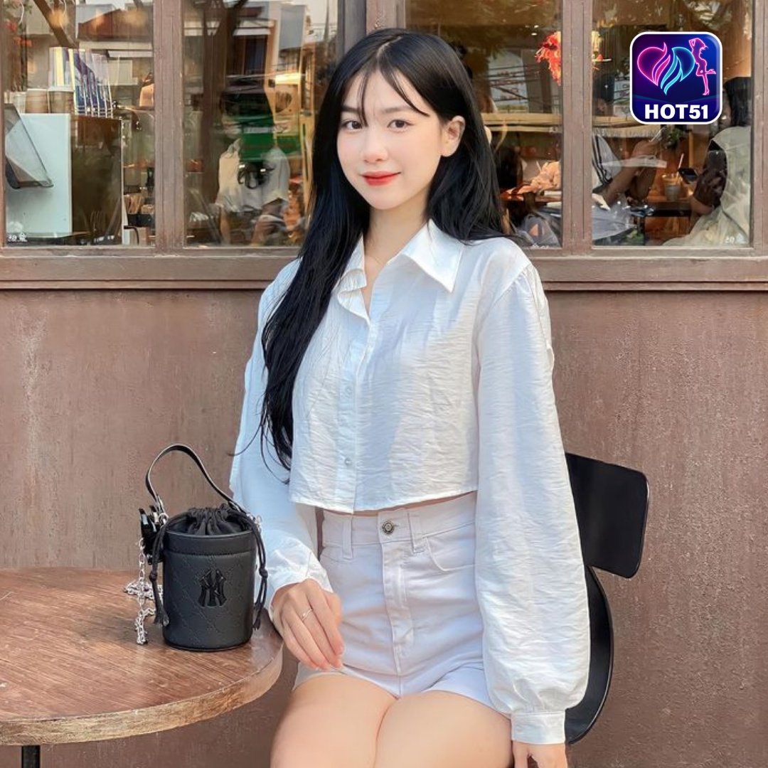 You are currently viewing Hot51 vs Mango Live: Mana yang Terbaik 2026