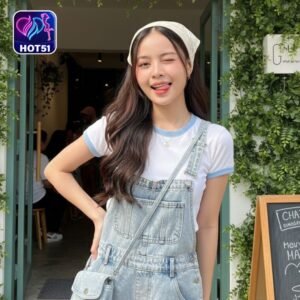 Read more about the article Hot51 vs Mlive: Bandingkan Fitur Terbaik