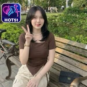 Read more about the article Hot51 Live Streaming Indonesia: Apa Itu & Cara Nikmati